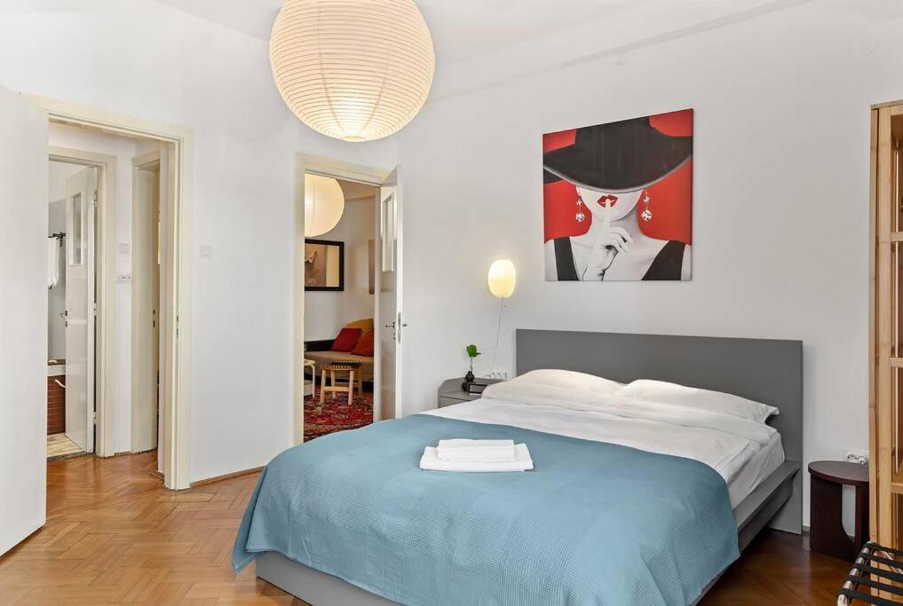 Ultra-Central University Square Apartament Apartament Boekarest Buitenkant foto